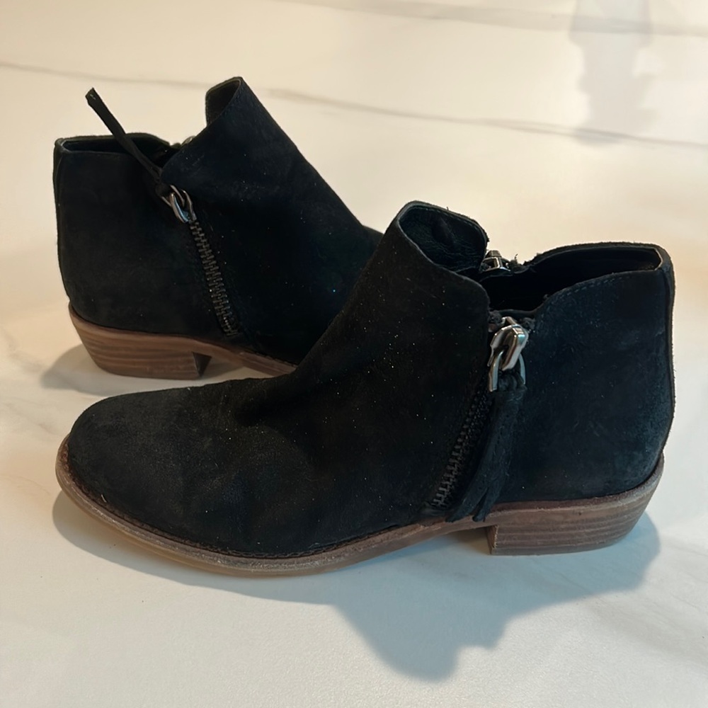 Gianni Bini Black Ankle Boots - Picture 3 of 8